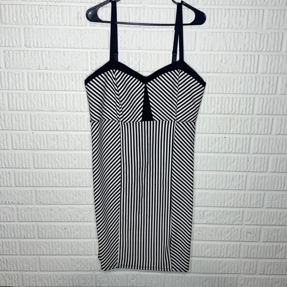 torrid Dresses & Skirts - Torrid Black And White Striped Body con Dress